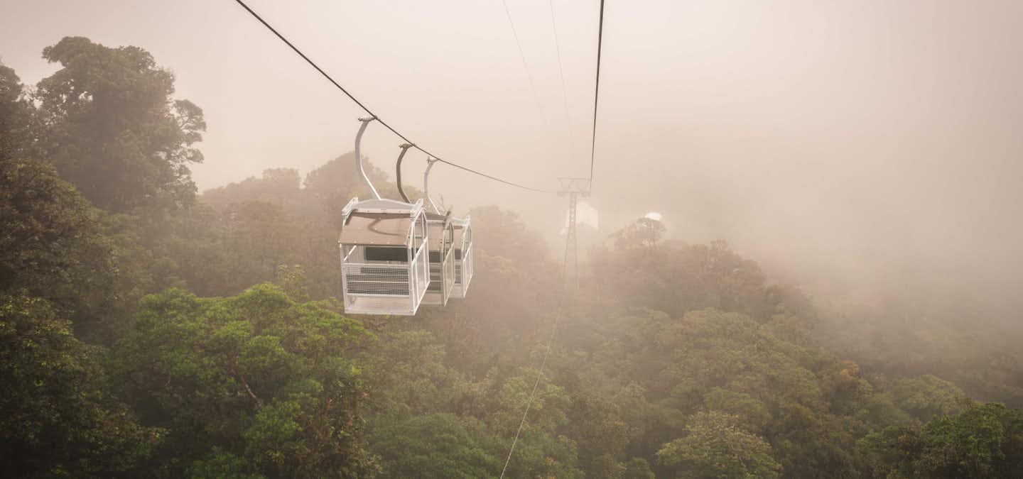 Because we know there are so many hike lovers, nature lovers and adrenaline seekersâ€¦ by visiting the mystic cloud forest in Monteverde will take you to a fantastic hike and do the best zipline at the Sky Trek. We have come up with the best option for you!